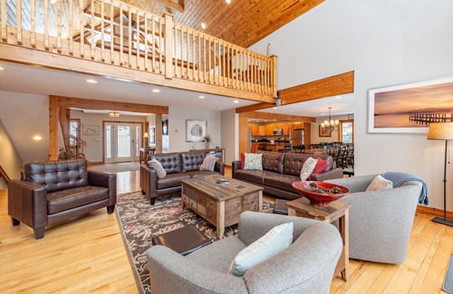 Thayerville House | Magical Lake Escape w/Dock Slip & Game Room
