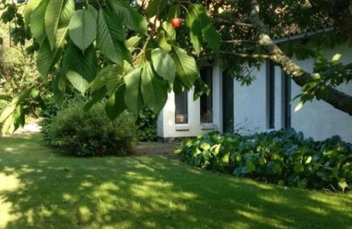 Holloselund House | Maglebo Naturvingård & Gæstehus