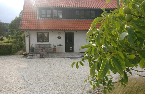 Holloselund House | Maglebo Naturvingård & Gæstehus