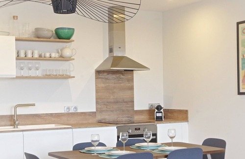 Grand Parc-Paul Doumer Apartment | Magnificent 2-bedroom apartment with parking and stunning view