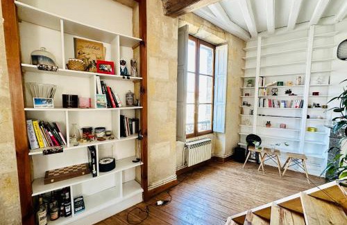 Saint-Michel - Nansouty - Saint-Genes Apartment | Magnificent apartment in the heart of Bordeaux