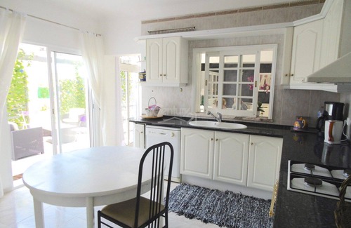 Guia Villa | Magnificent detached villa with pool close to shops