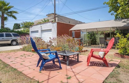Mid-Wilshire House | Magnificent House Minutes from Hollywood