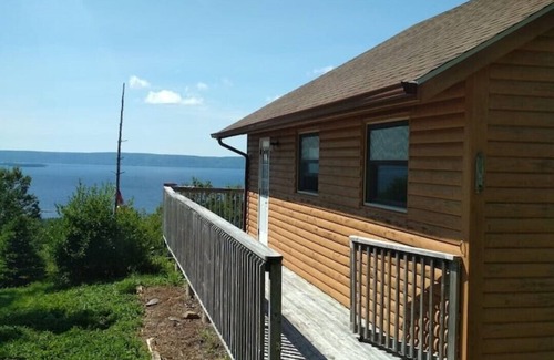 West Bay Cottage | Magnificent location with views of Bras d'Or Lake - Exclusive vacation home with 75 sqm