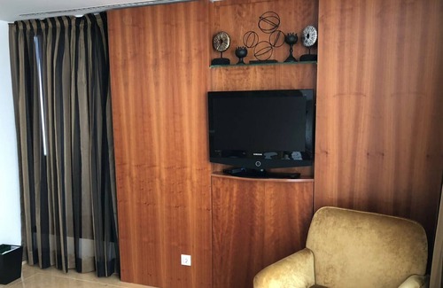 Monchique House | Magnificent SERENITY FIRST property 500 meters from beach /ocean in 5 * Resort