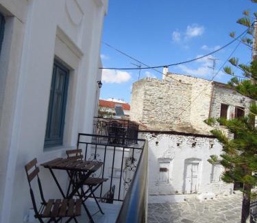 Chalkio House | Magnificent traditional house in the centre of Naxos