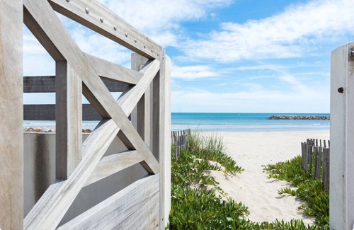 Carnon-Plage Apartment | Magnificent villa on the sand, comfortable and spacious