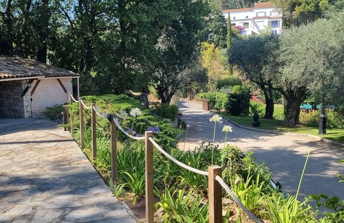La Gaude Villa | Magnificent Villa With Sea & Mountain Views Close to Nice & St Pauls