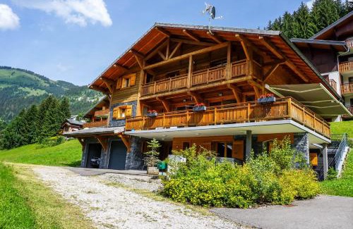 Chatel Ski Chalet | Magnifique Chalet CLEMALOU très grand confort 14-15 pers avec jacuzzi
