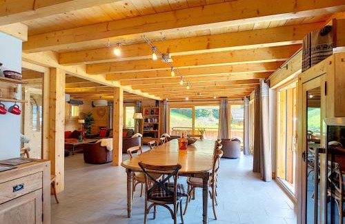 Chatel Ski Chalet | Magnifique Chalet CLEMALOU très grand confort 14-15 pers avec jacuzzi
