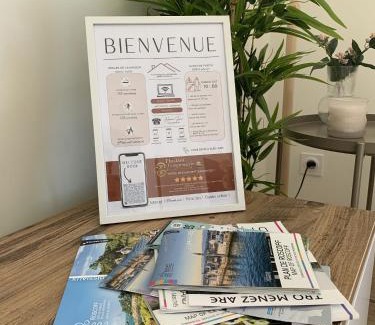 Carantec Apartment | Magnifique maison vue mer avec piscine intérieure