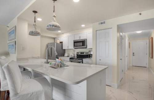 Holiday Isle Apartment | Magnolia House 107 At Destin Pointe Resort