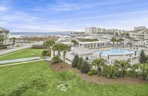 Holiday Isle Apartment | Magnolia House 302 At Destin Pointe Resort