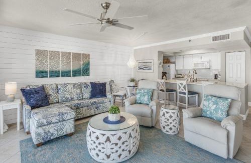 Holiday Isle Apartment | Magnolia House 307 At Destin Pointe Resort