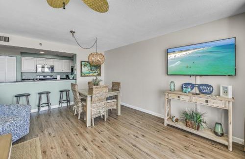 Holiday Isle Apartment | Magnolia House 408 At Destin Pointe Resort