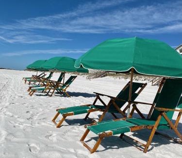 Holiday Isle Apartment | Magnolia House 508 At Destin Pointe Resort