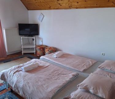 Harkany Bed & Breakfast | Magyar Csárda és Vendégház