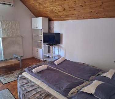 Harkany Bed & Breakfast | Magyar Csárda és Vendégház