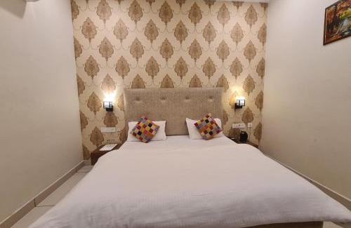 Kaithal Bed & Breakfast | Mahadev Residency