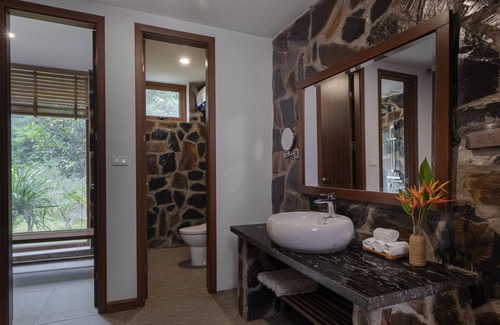 Lac Village Hotel | Mai Chau Mountain View Resort