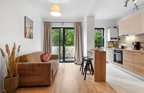 Sector 1 Apartment | Maia Apartment with One Bedroom & Fully kitchen