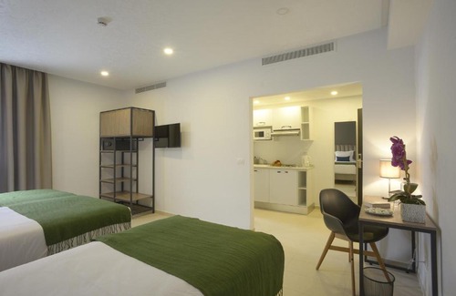 Les Berges du Lac Apartment | MAIA HOTEL SUITES