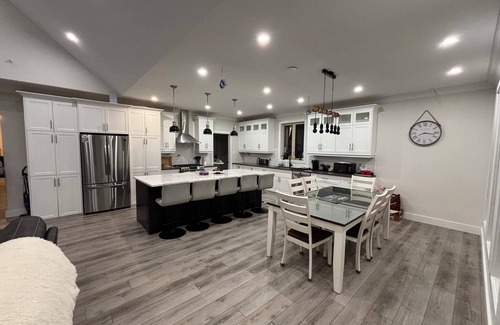 Terra Nova Ski Chalet | Main Chalet#1 Waterfront Sleeps 12 open concept Kitchen-Living area 2 1/2 bath