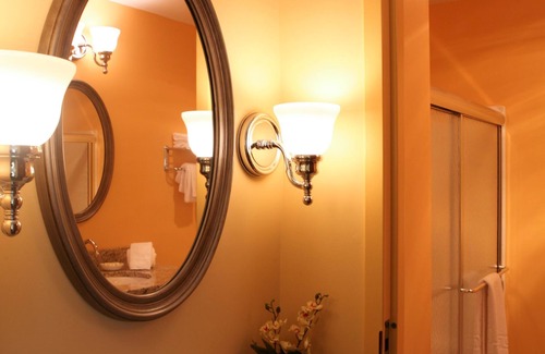 Downtown Hotel | Main Street Inn