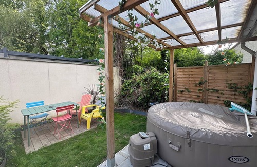 Sainte-Genevieve-des-Bois House | Maison Privée , Netflix ,orly-paris Jaccuzzi et Barbecue