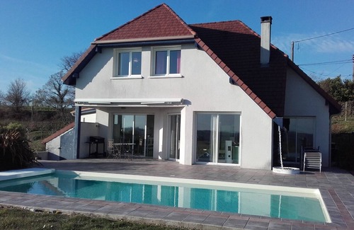 Castetner House | Maison à la Campagne Avec vue sur les Pyrénées