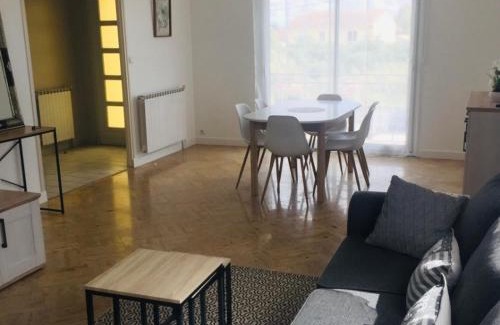 Buxerolles Apartment | Maison à proximité du Futuroscope