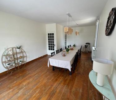 Champagnole House | Maison Aqua with Private Spa, Jacuzzi, Pool, Hammam