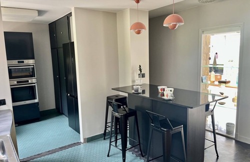 Puy-l'Eveque Villa | Maison Architecte Située sur les Hauteurs D'un Charmant Village Médiéval du LOT