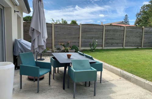 Saint-Andre-de-Cubzac House | Maison au Calme et Agréable Entre Bordeaux et Saint Emilion