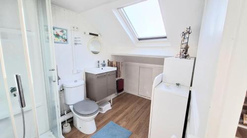 Miroir - Batignolles House | Maison Cosy avec Jardin Proche 24h du Mans