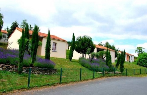 Les Epesses Condo | Maison Cute Près du Puy de Fou | Parking