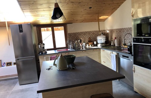 Vallouise-Pelvoux House | Maison D'altitude Poutres et Pierre Avec vue sur la Vallée!