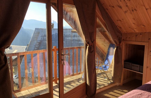 Vallouise-Pelvoux House | Maison D'altitude Poutres et Pierre Avec vue sur la Vallée!