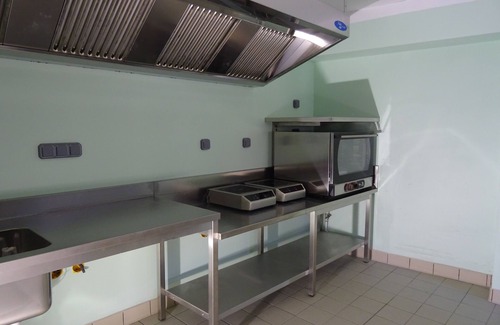 La Rochegiron Bed & Breakfast | Maison D'hôtes en Provence, à la Campagne Avec Chambres et Espaces Communs