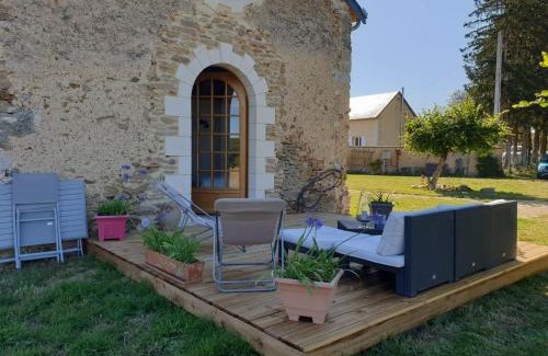 Bazouges-sur-le-Loir Bed & Breakfast | Maison d'hôtes près de La Flèche, adaptée PMR, animaux admis, petit-déjeuner inclus - FR-1-410-475