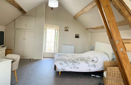 Touquin House | Maison d'une chambre avec piscine partagee jardin clos et wifi a Touquin