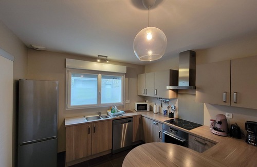 Tourlaville House | Maison Dans Centre Ville Proche de la Cité de la mer et de la Plage