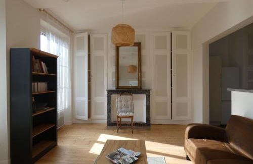 Nonvilliers-Grandhoux House | Maison de caractère avec jardin clos, idéale pour familles, proche sentiers de randonnée - FR-1-581-88