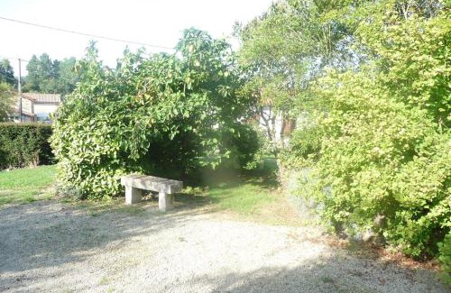 Mazieres-en-Gatine House | Maison de campagne rustique et confortable