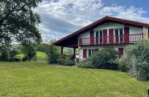 Saint-Martin-d'Arberoue House | Maison de Campagne Avec Belle vue sur les Montagnes au Coeur du Pays Basque