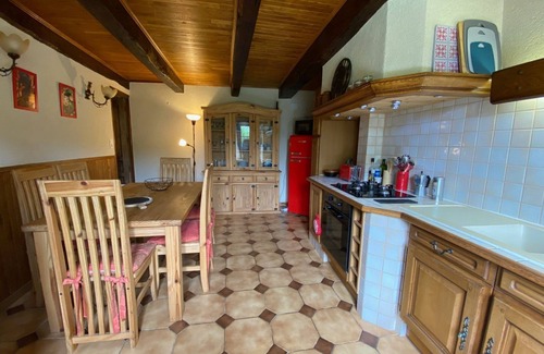 Ayssenes Cottage | Maison de Caractère Dans un Hameau Proche des Lacs du Lévezou/Villefranche
