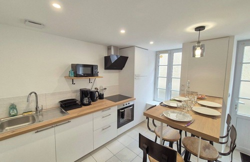 Saint-Amand-sur-Sevre House | Maison de Bourg St Amand 5pers 15min Puy du Fou