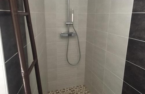 La Celle-sous-Gouzon House | Maison de la mare aux rainettes Location vacances standing au cœur du marais poitevin - 3 chambres - 6 personnes