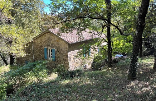 Vesseaux House | Maison des Marcassins at the edge of the woods
