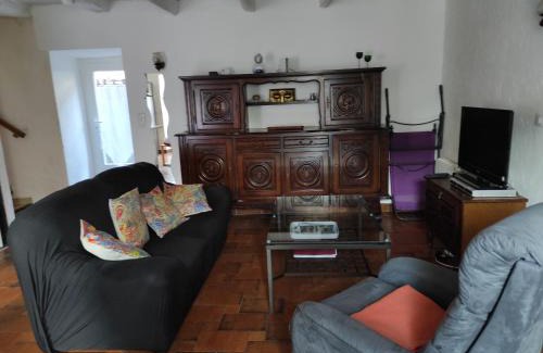 Pont-de-Labeaume House | Maison en pierres au cœur d'un village Ardéchois